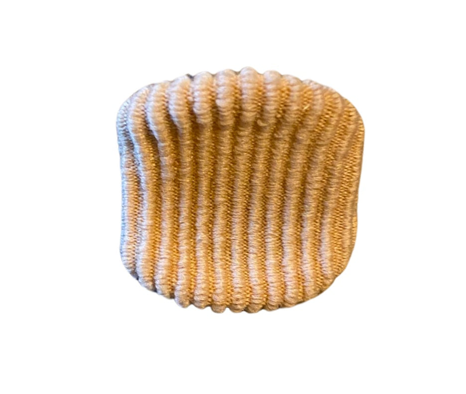 Close-up of top of Silipos gel toe pad