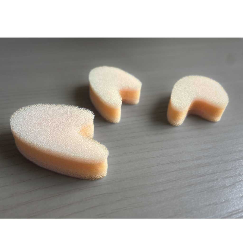 toe spacer triple foam between toes from top